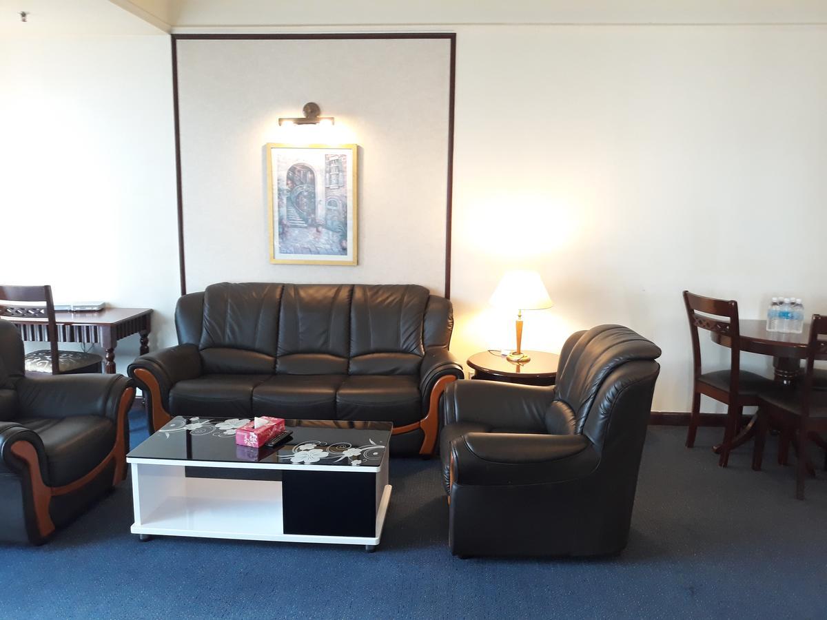 Diamond @ Times Square Apartment